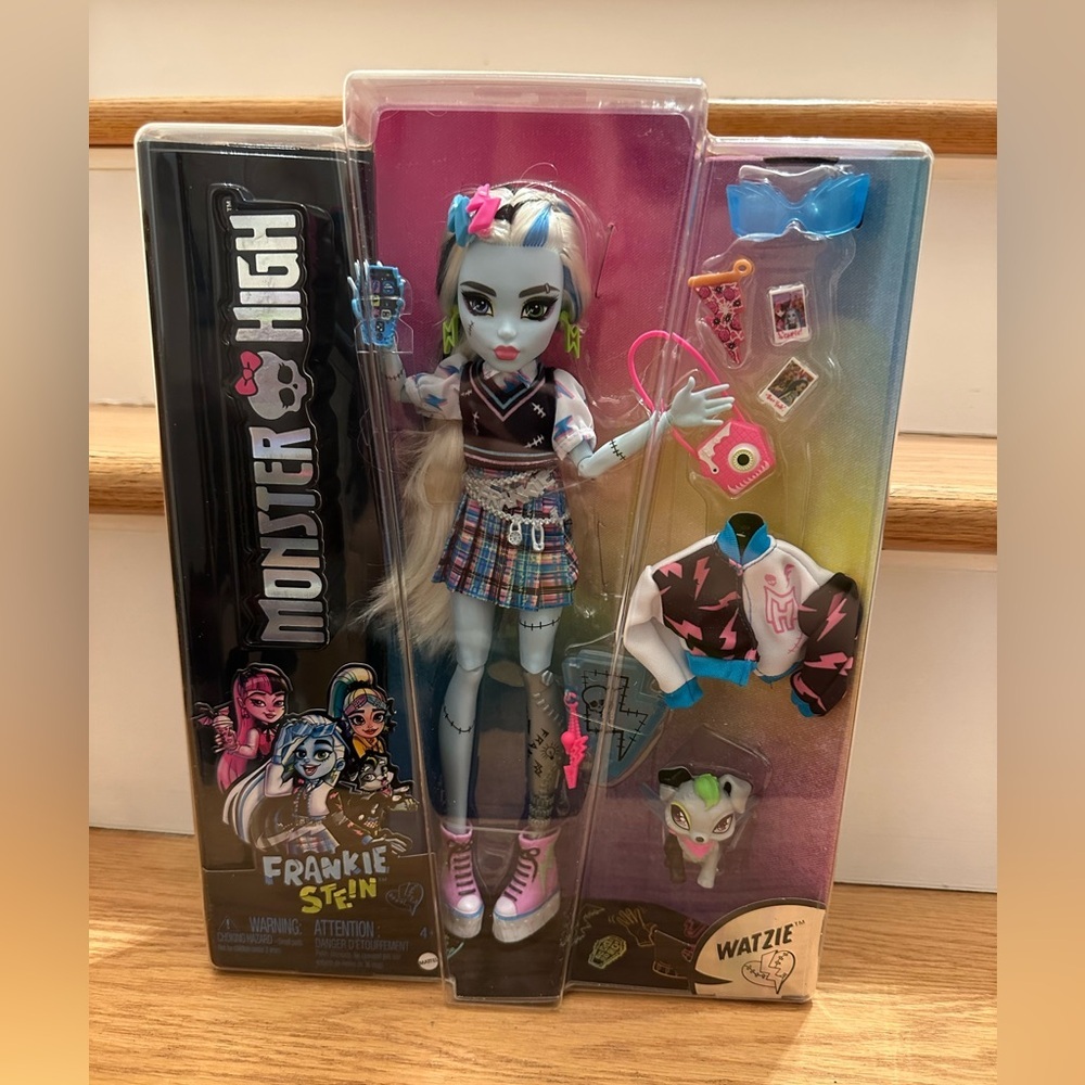 Nwt Monster High Frankie Stein Doll with Pink and Blue Accents